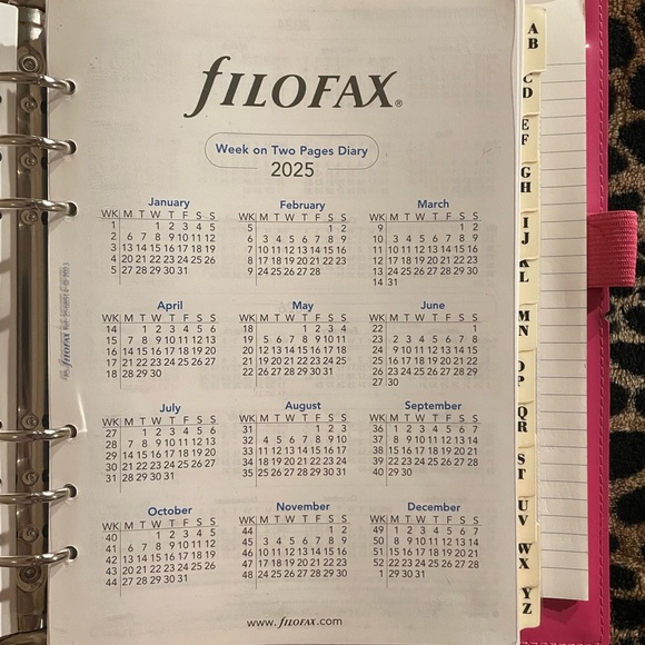 Filofax A5 Domino Patent Hot Pink - Picture 2 of 13